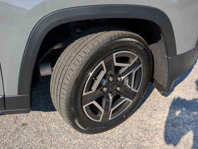 2027 Jeep Cherokee CHEROKEE LAREDO 4X4