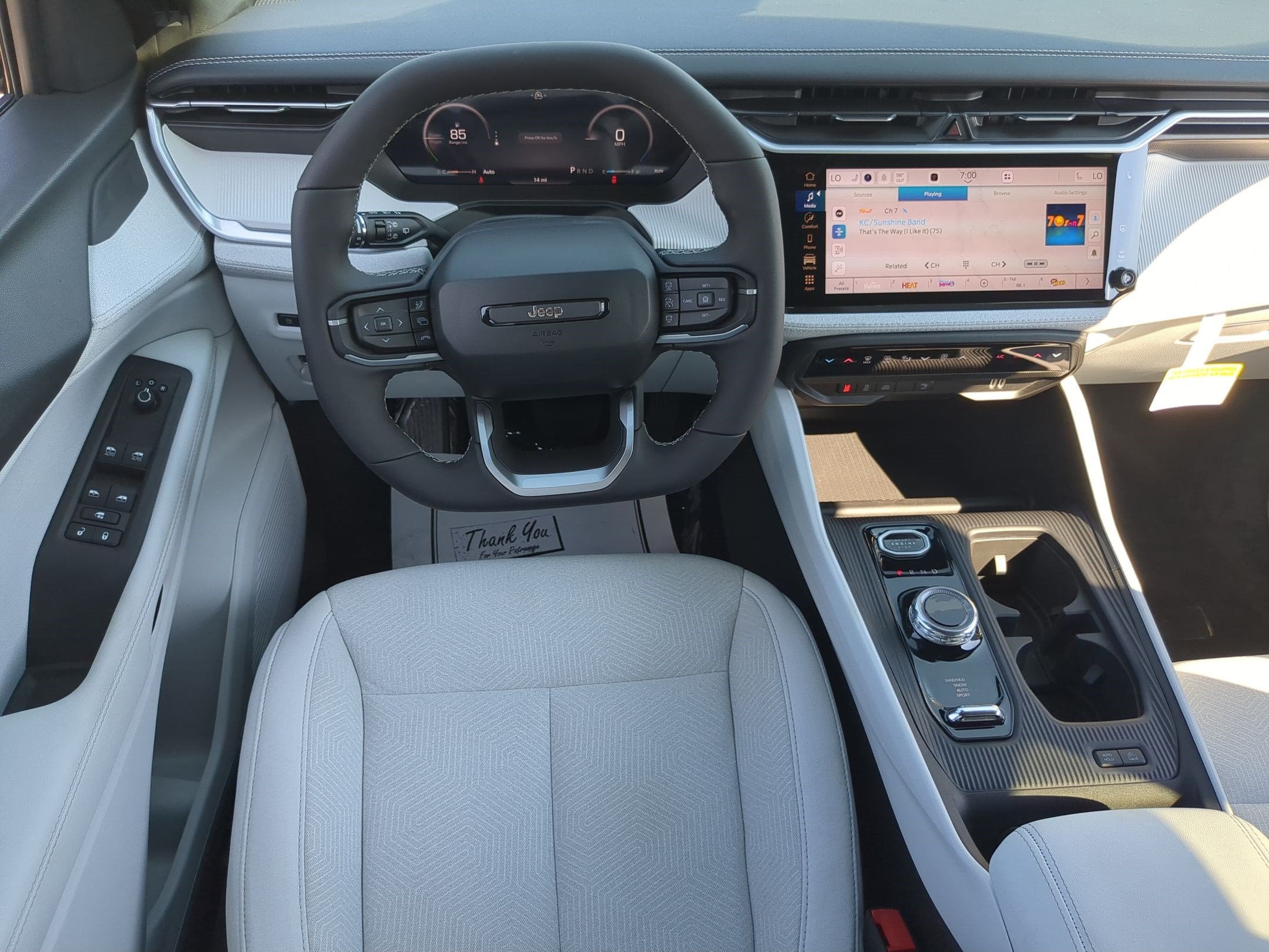 2027 Jeep Cherokee CHEROKEE LAREDO 4X4