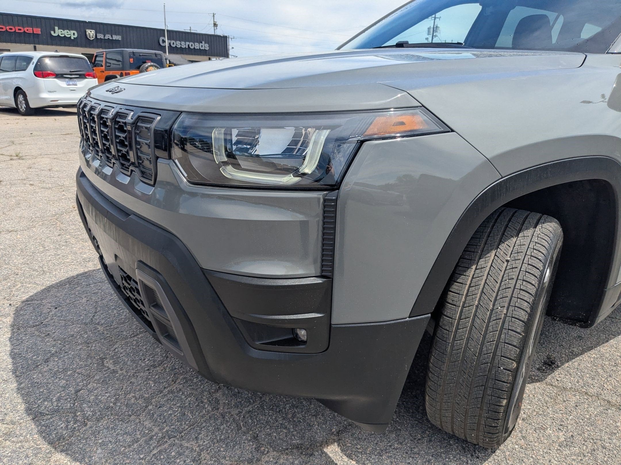 2026 Jeep Cherokee CHEROKEE LAREDO 4X4