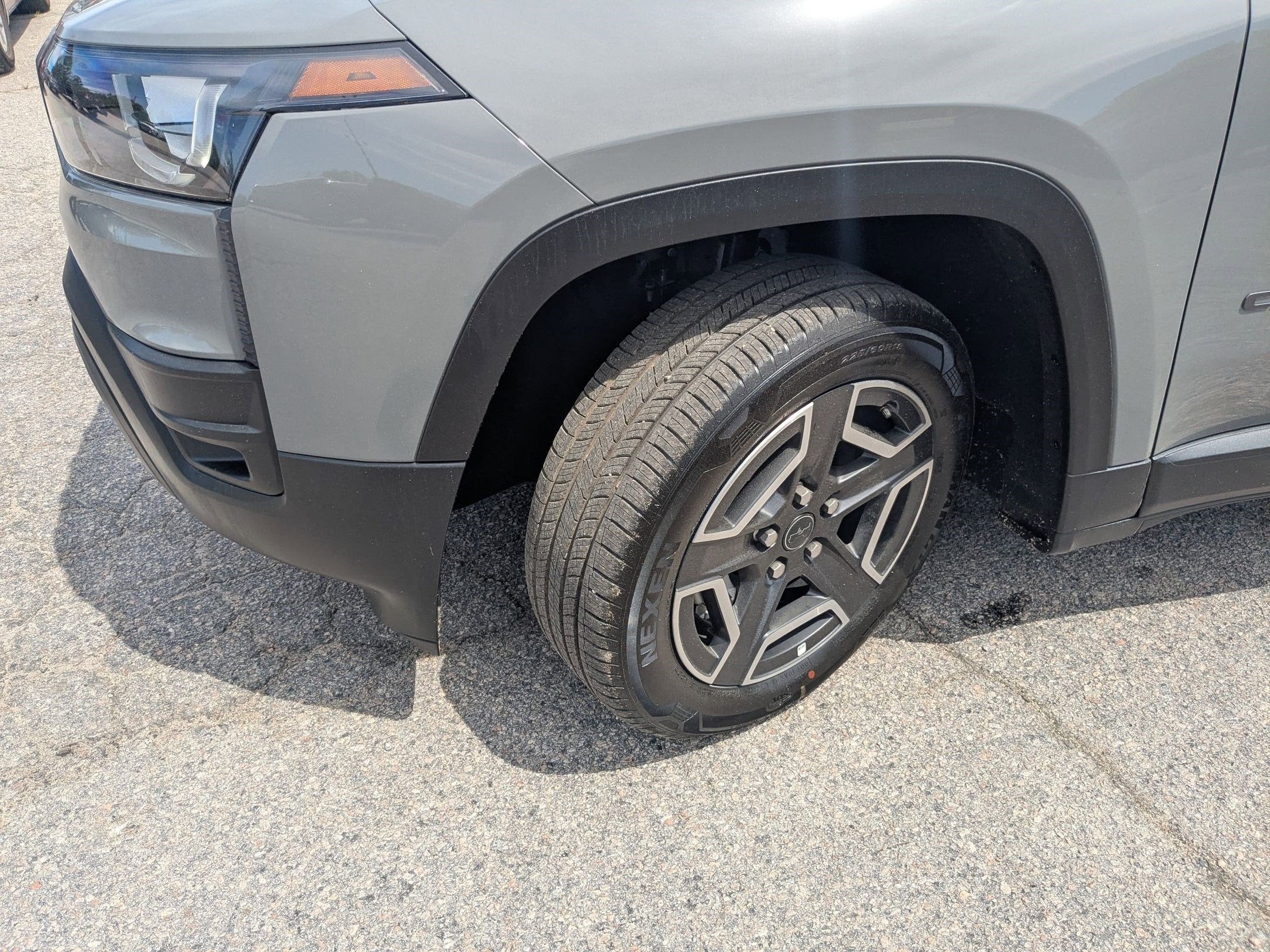 2026 Jeep Cherokee CHEROKEE LAREDO 4X4