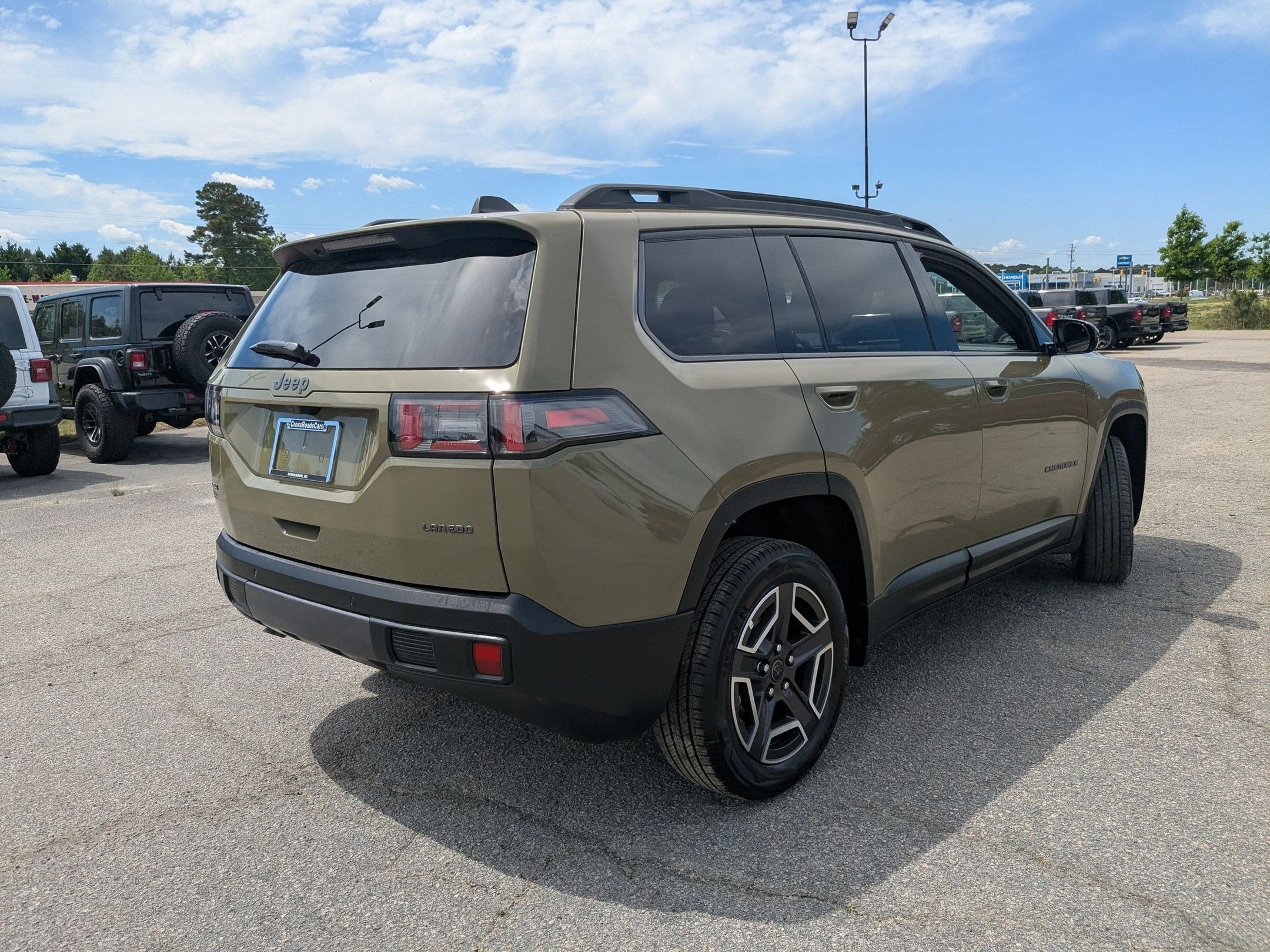 2026 Jeep Cherokee CHEROKEE LAREDO 4X4