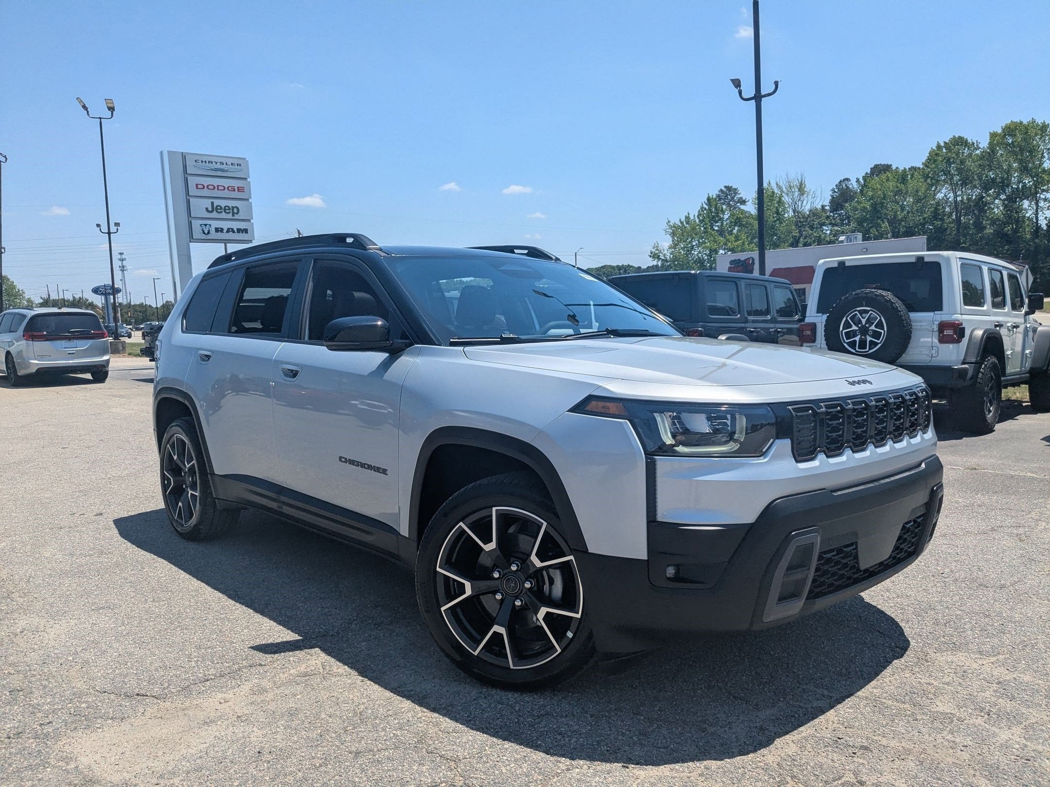 2026 Jeep Cherokee CHEROKEE OVERLAND 4X4
