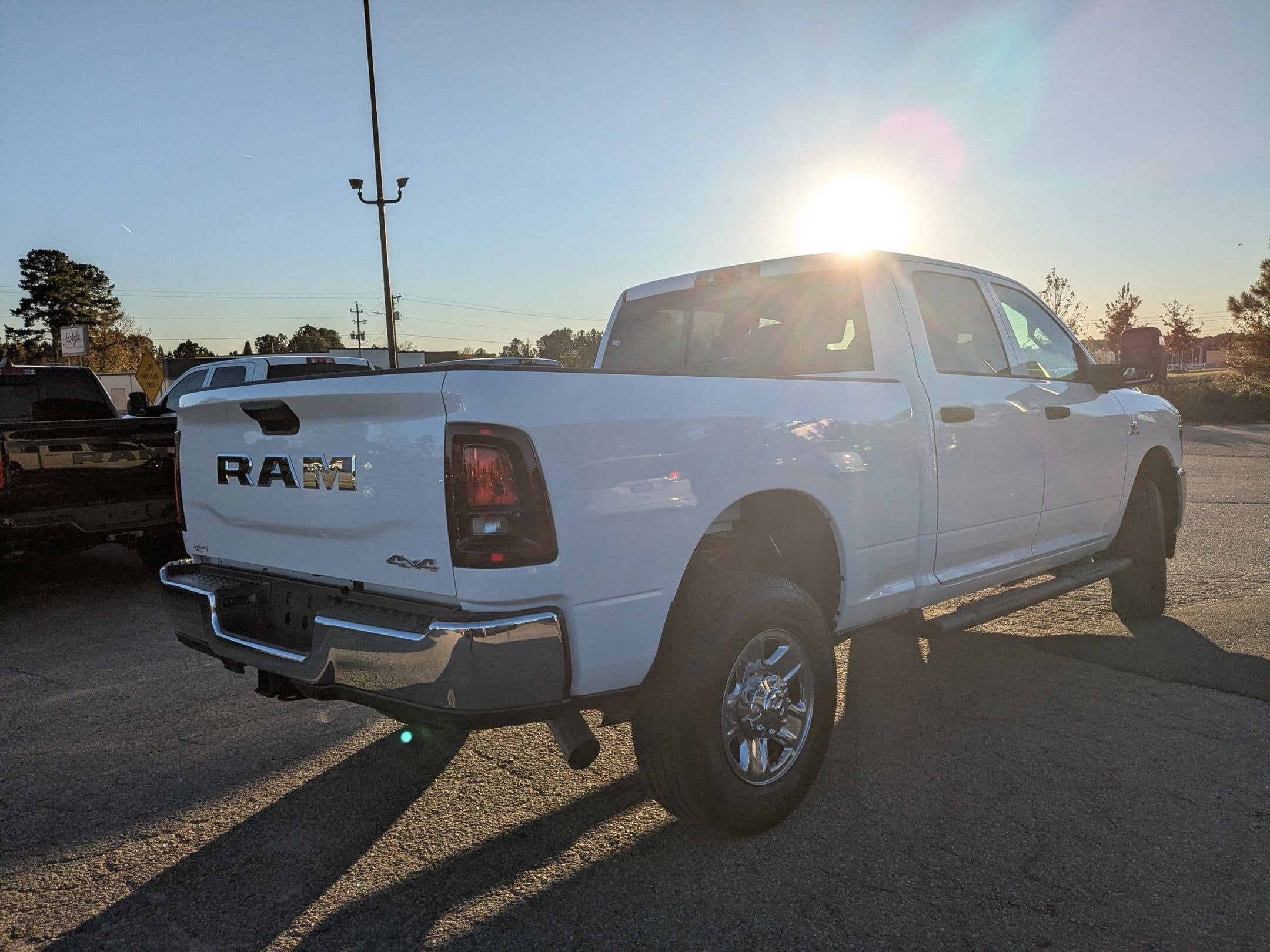 2026 RAM 2500 RAM 2500 TRADESMAN CREW CAB 4X4 6'4' BOX