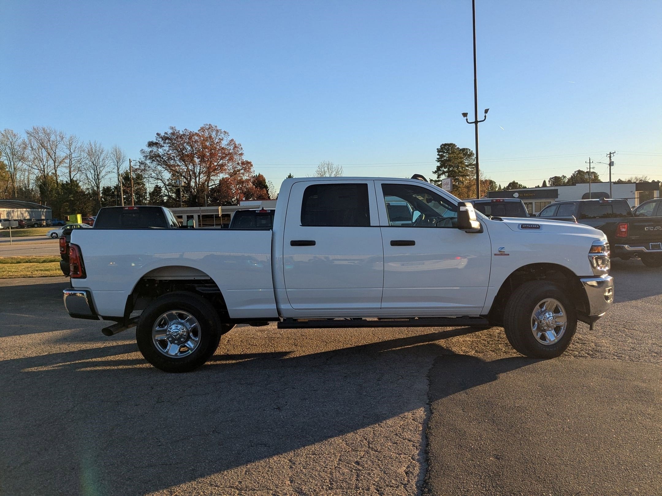 2026 RAM 2500 RAM 2500 TRADESMAN CREW CAB 4X4 6'4' BOX