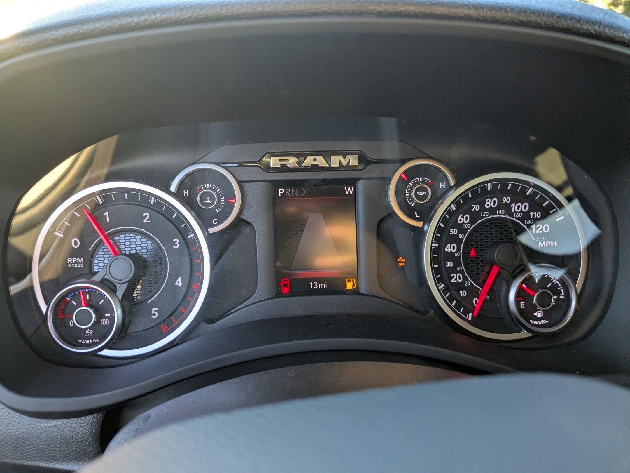 2026 RAM 2500 RAM 2500 TRADESMAN CREW CAB 4X4 6'4' BOX