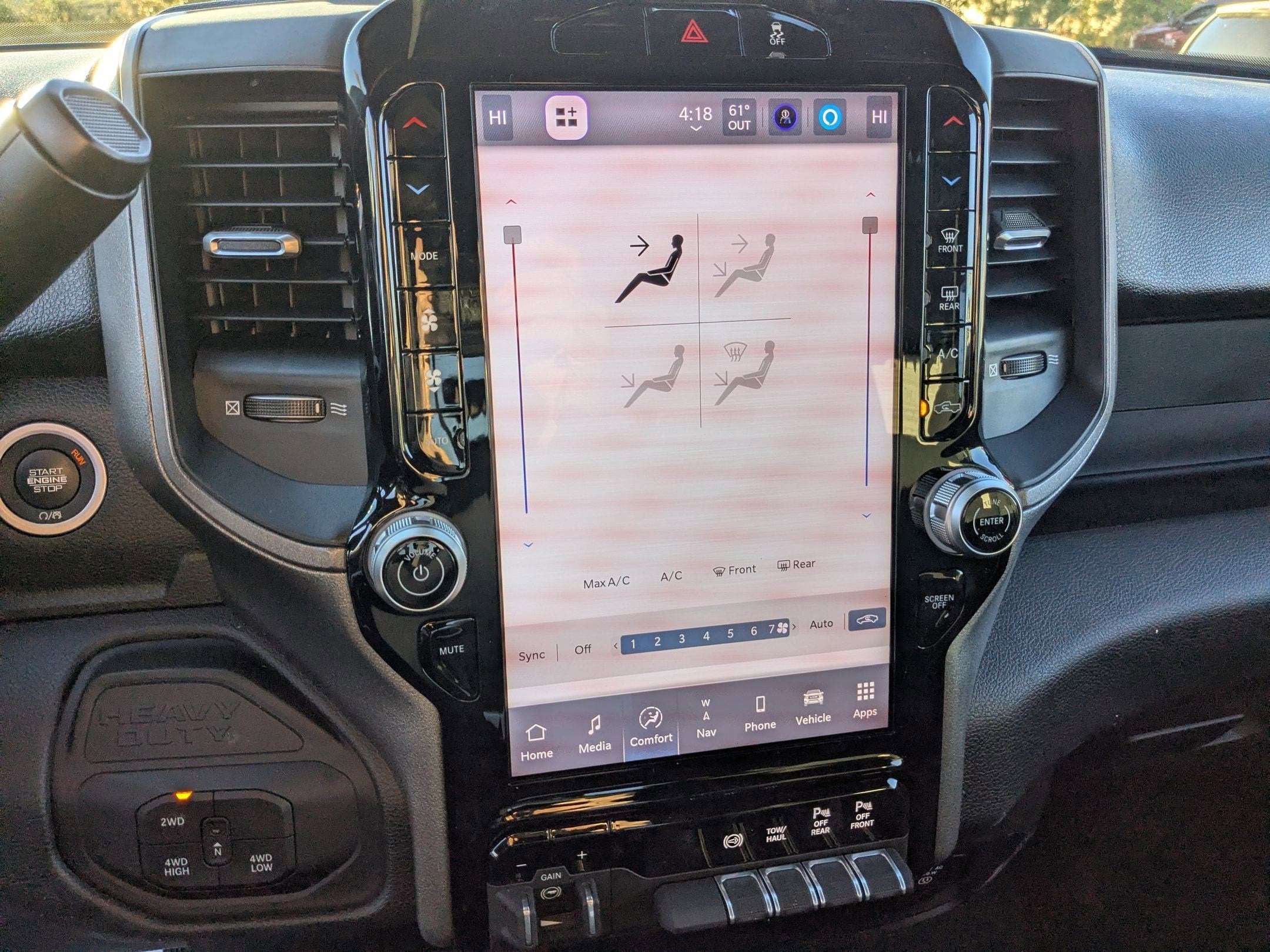 2026 RAM 2500 RAM 2500 TRADESMAN CREW CAB 4X4 6'4' BOX