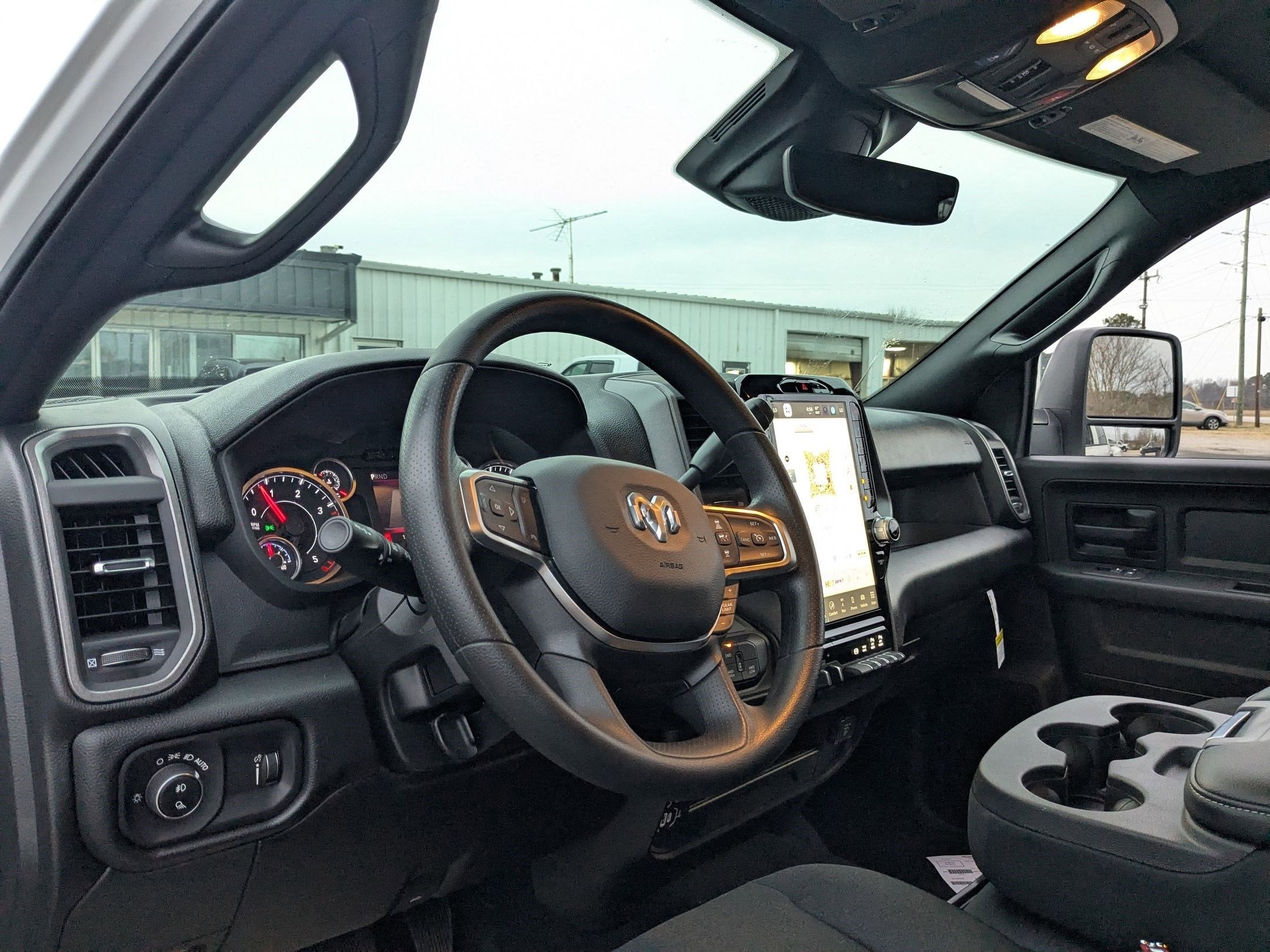 2026 RAM 3500 RAM 3500 TRADESMAN CREW CAB 4X4 8' BOX