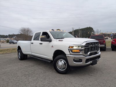 2026 RAM 3500 RAM 3500 TRADESMAN CREW CAB 4X4 8' BOX