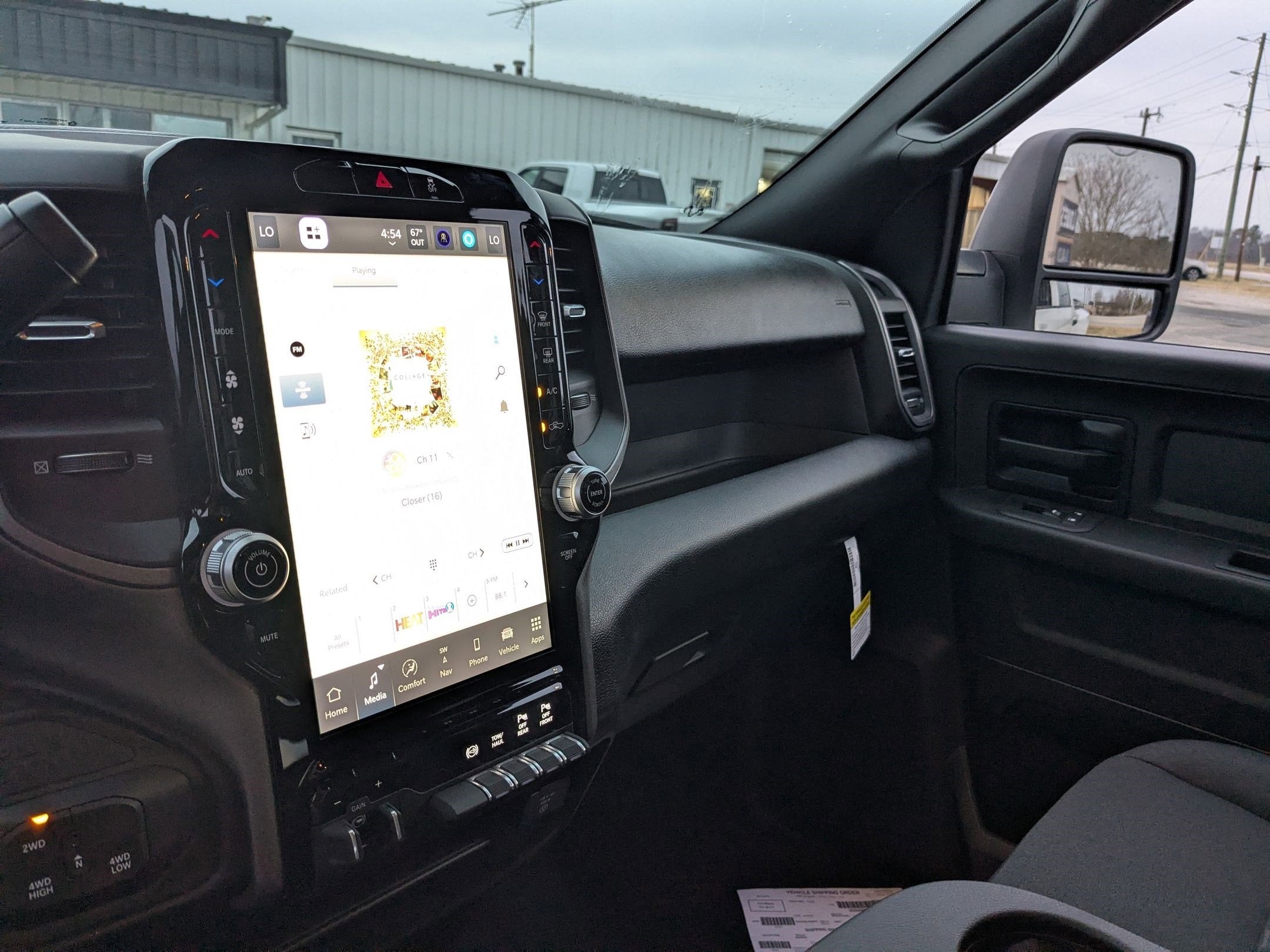 2026 RAM 3500 RAM 3500 TRADESMAN CREW CAB 4X4 8' BOX