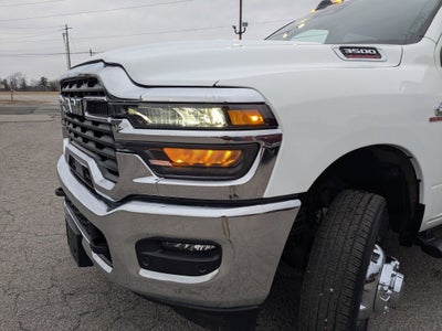 2026 RAM 3500 RAM 3500 TRADESMAN CREW CAB 4X4 8' BOX