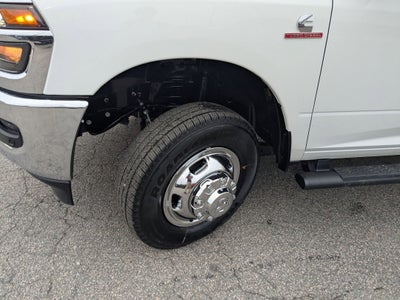 2026 RAM 3500 RAM 3500 TRADESMAN CREW CAB 4X4 8' BOX