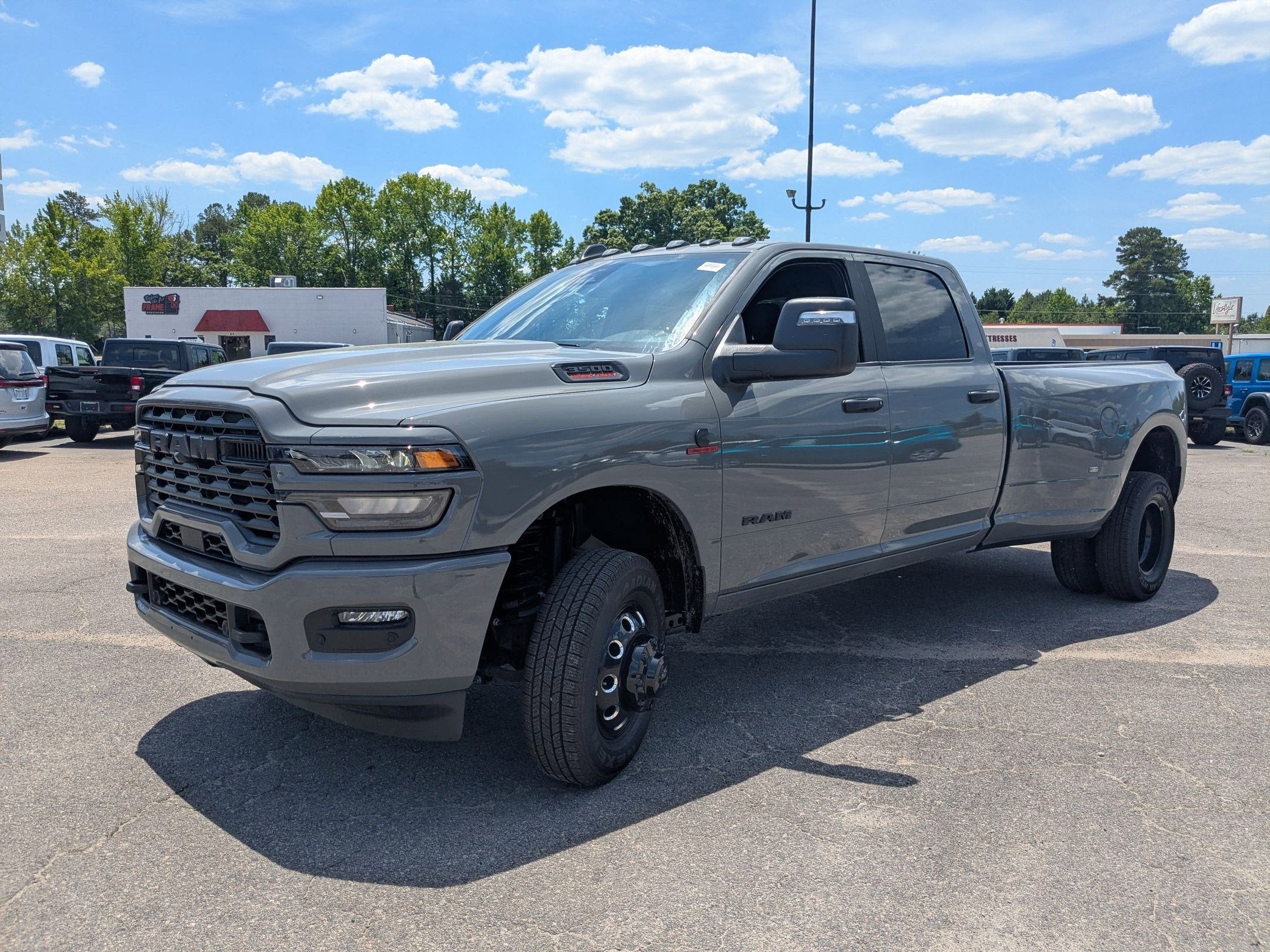 2026 RAM 3500 RAM 3500 BIG HORN CREW CAB 4X4 8' BOX
