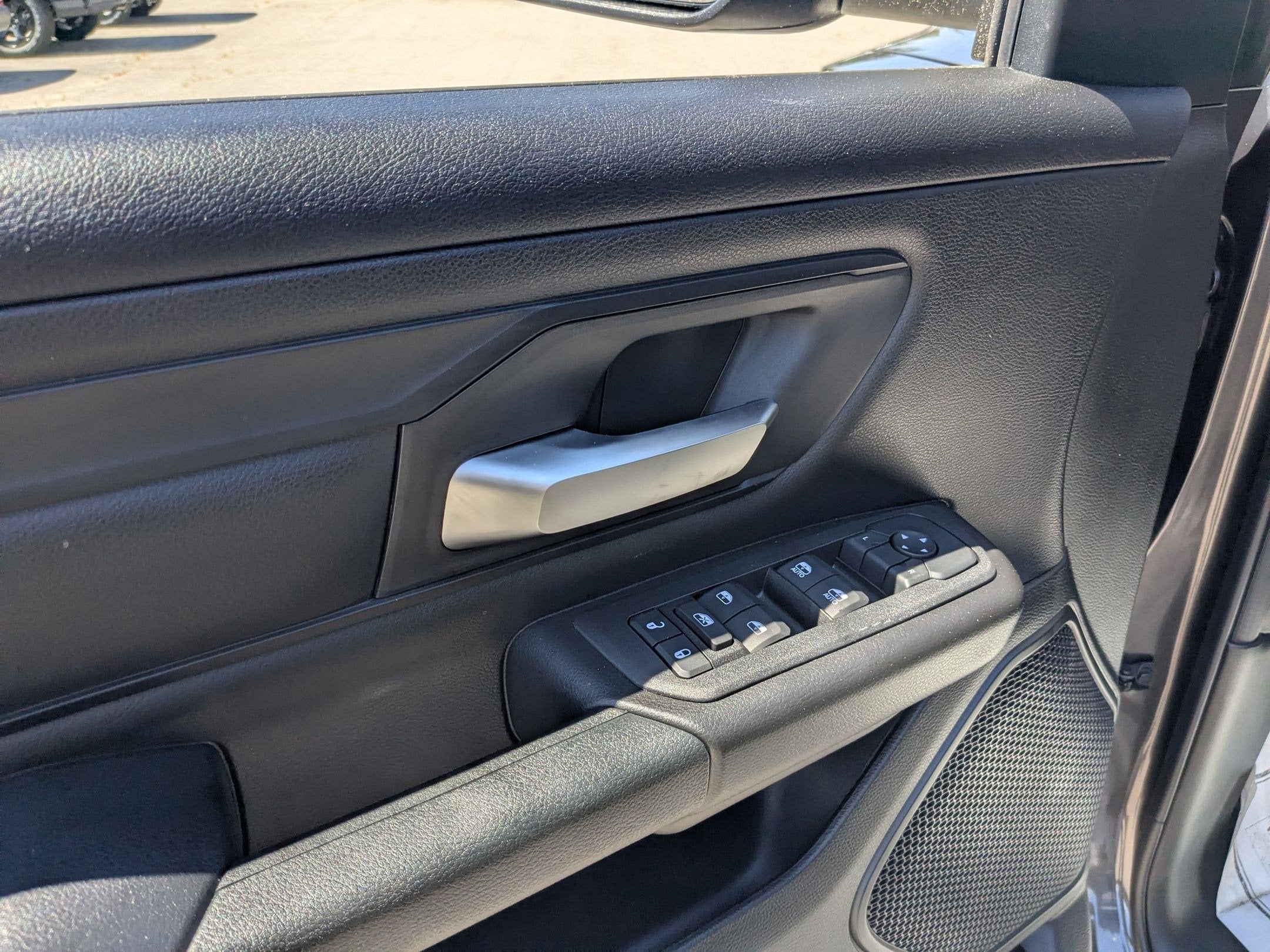 2026 RAM 1500 RAM 1500 EXPRESS CREW CAB 4X4 5'7' BOX