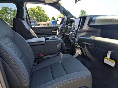 2026 RAM 1500 RAM 1500 EXPRESS CREW CAB 4X4 5'7' BOX