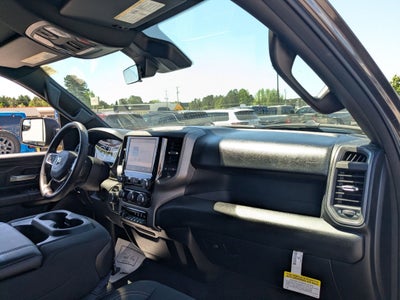 2026 RAM 1500 RAM 1500 EXPRESS CREW CAB 4X4 5'7' BOX