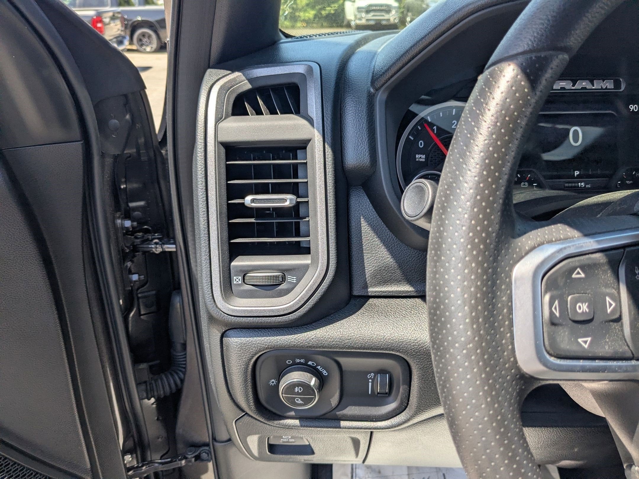 2026 RAM 1500 RAM 1500 WARLOCK CREW CAB 4X4 5'7' BOX