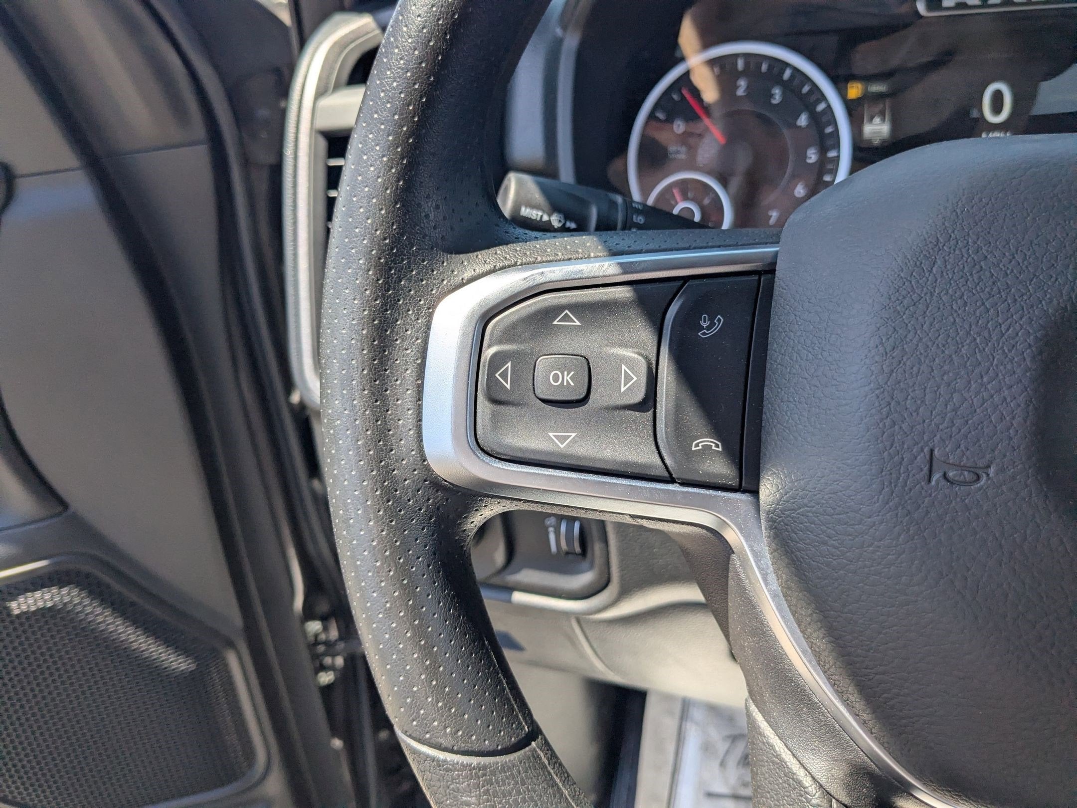 2026 RAM 1500 RAM 1500 WARLOCK CREW CAB 4X4 5'7' BOX