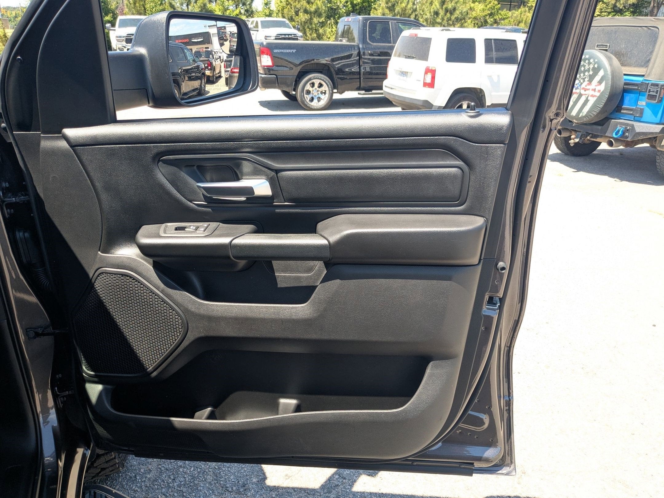 2026 RAM 1500 RAM 1500 WARLOCK CREW CAB 4X4 5'7' BOX