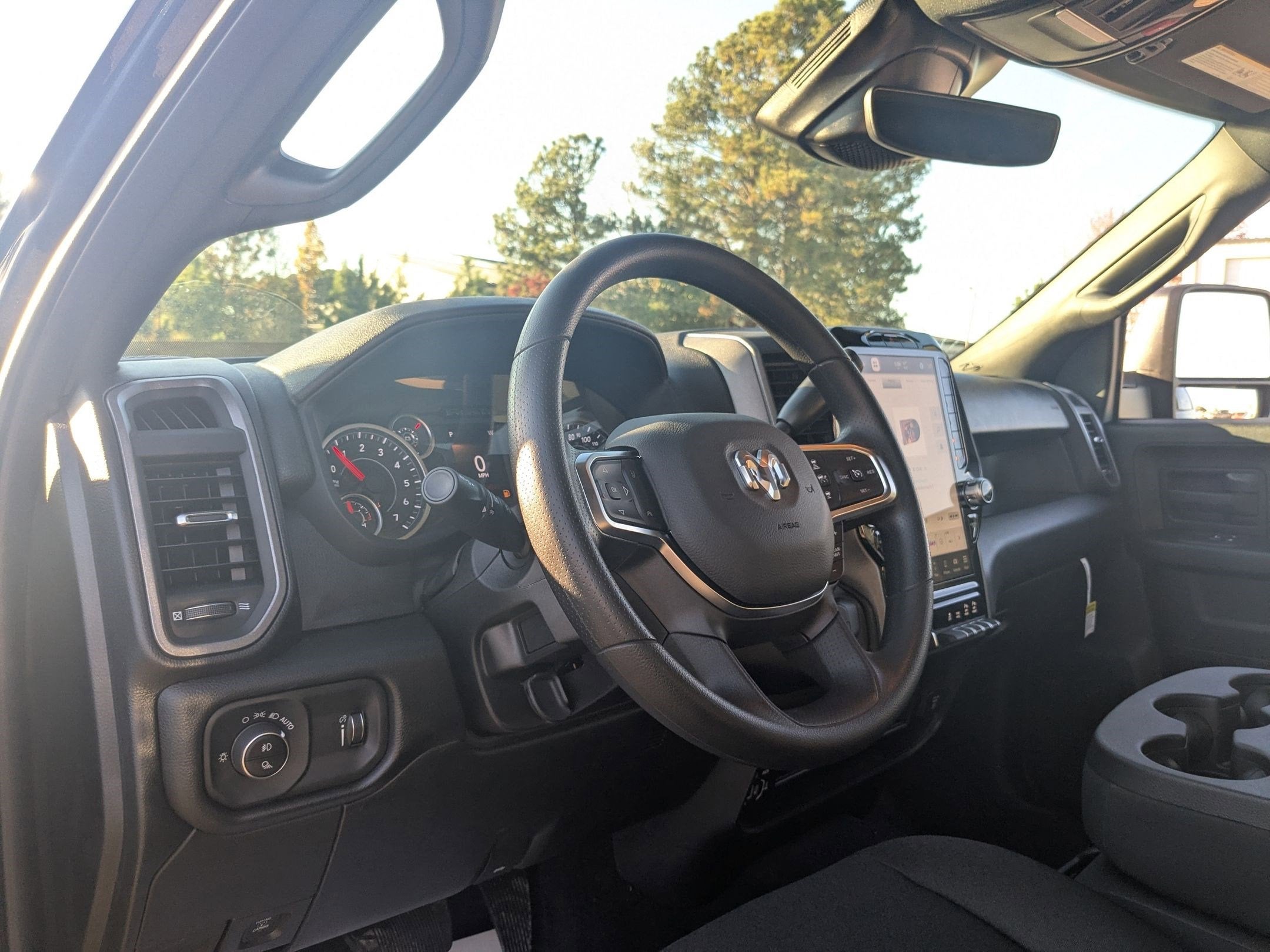 2026 RAM 2500 RAM 2500 TRADESMAN CREW CAB 4X4 6'4' BOX