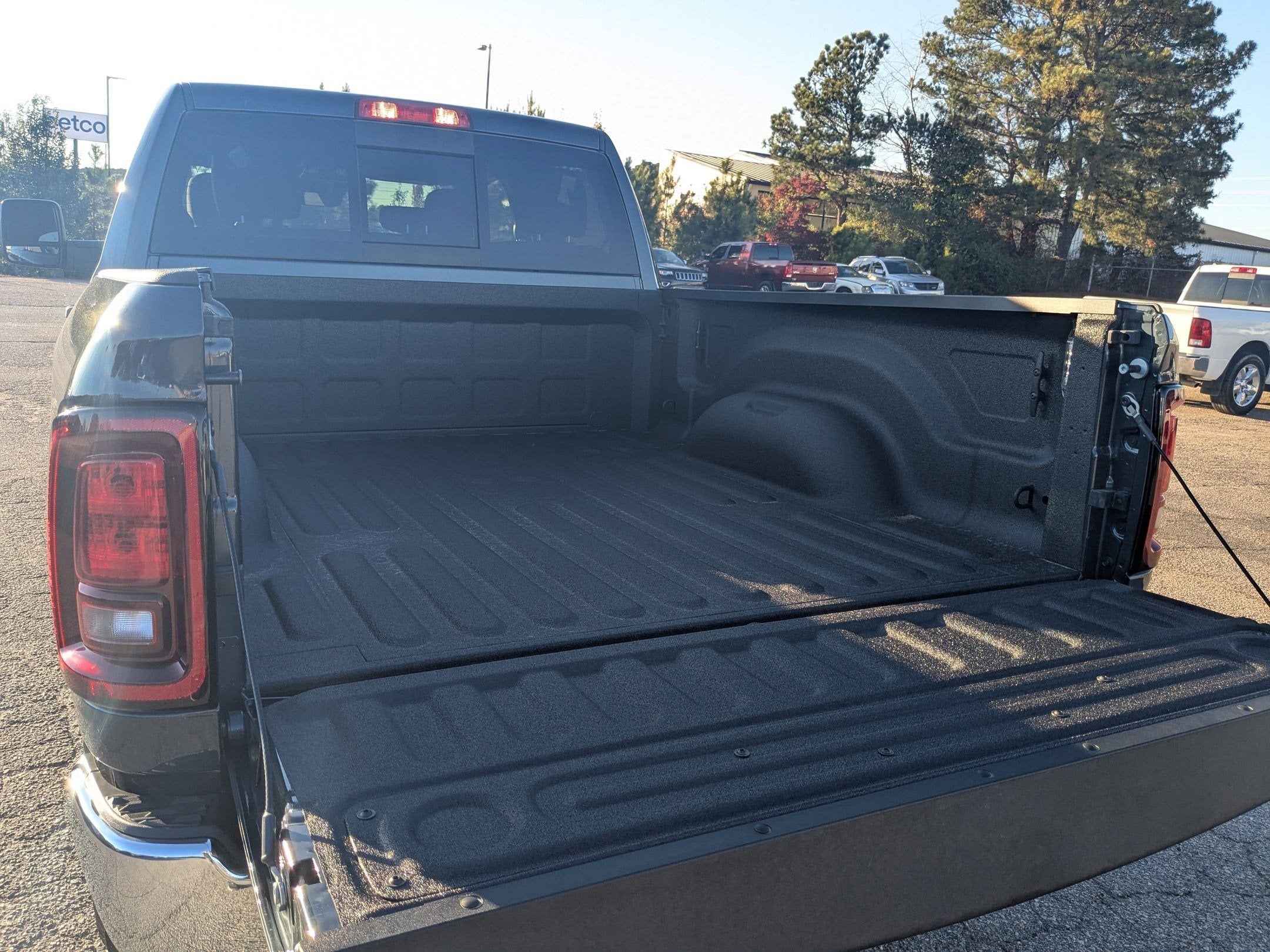 2026 RAM 2500 RAM 2500 TRADESMAN CREW CAB 4X4 6'4' BOX