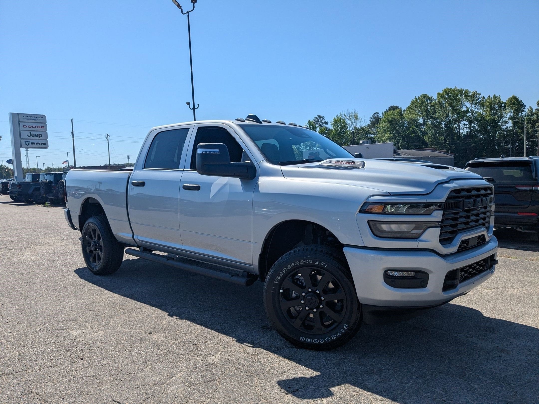 2026 RAM 2500 RAM 2500 BLACK EXPRESS CREW CAB 4X4 6'4' BOX