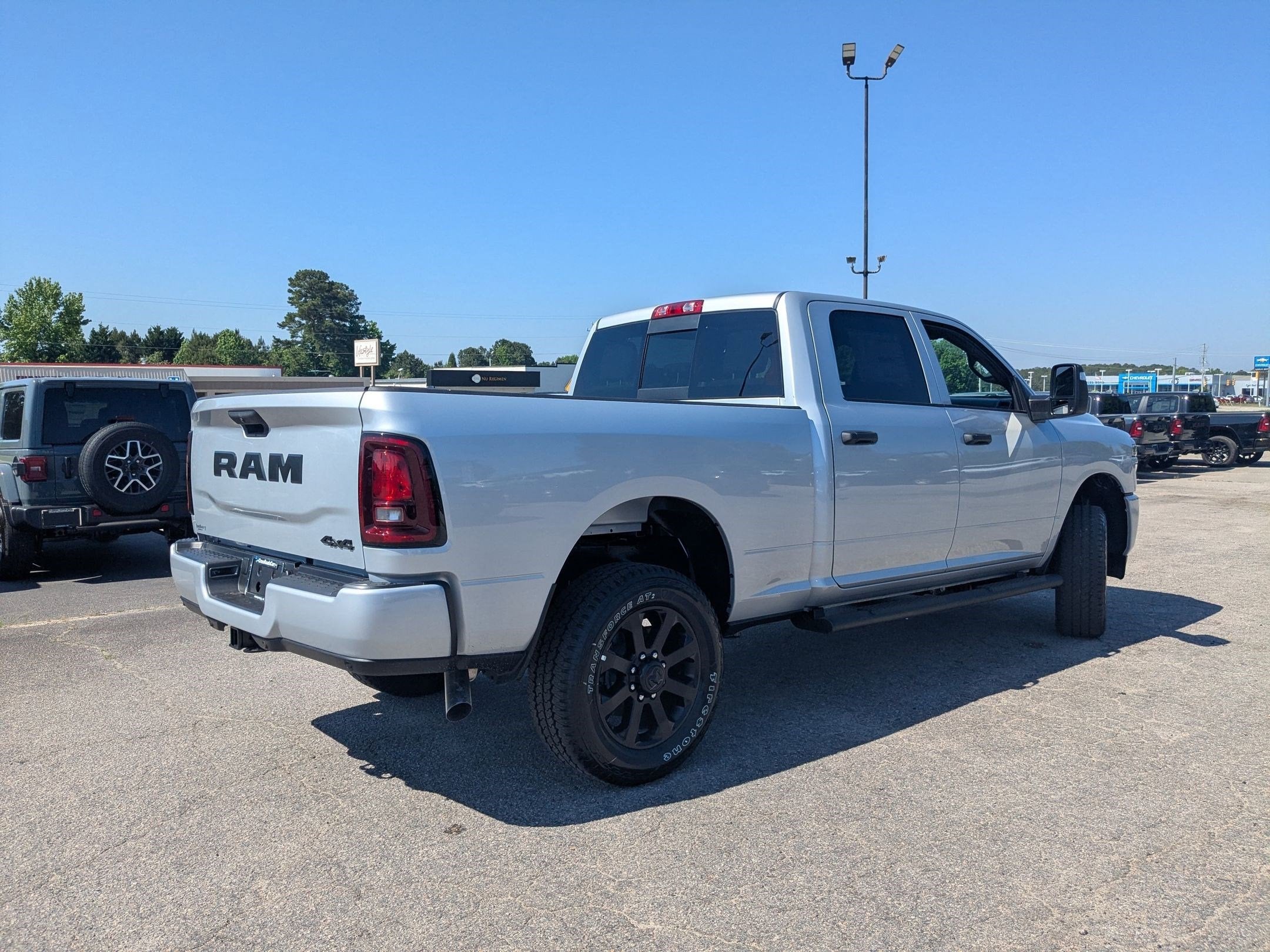 2026 RAM 2500 RAM 2500 BLACK EXPRESS CREW CAB 4X4 6'4' BOX