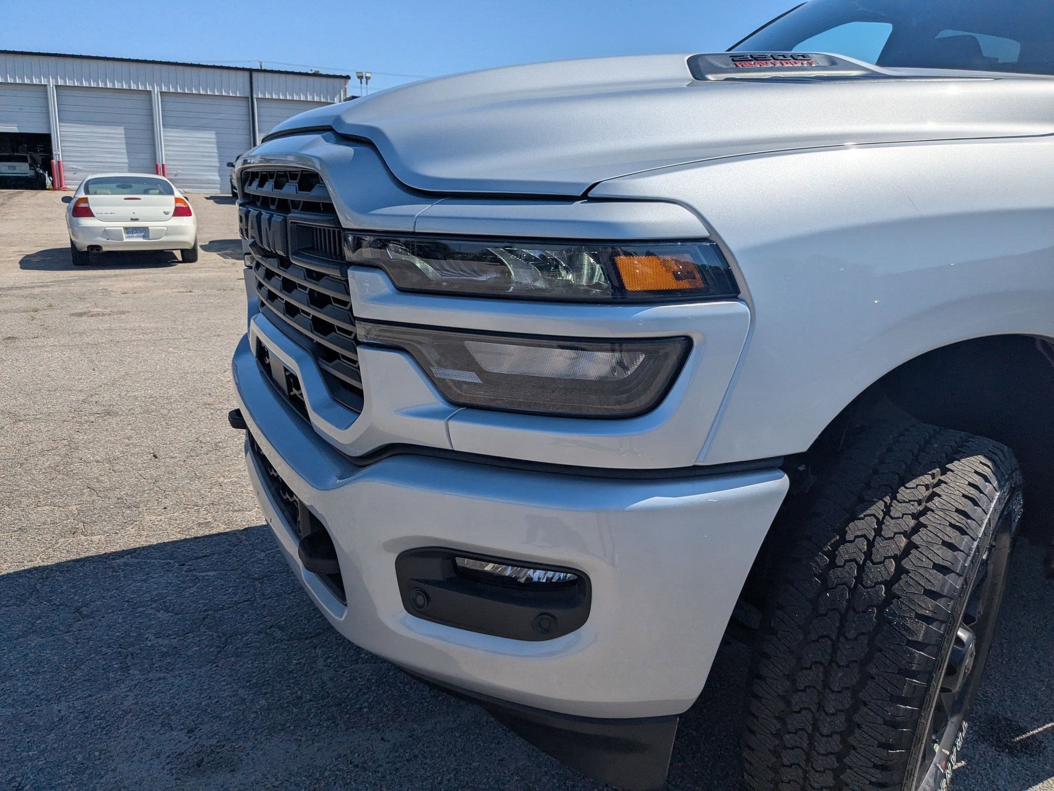 2026 RAM 2500 RAM 2500 BLACK EXPRESS CREW CAB 4X4 6'4' BOX