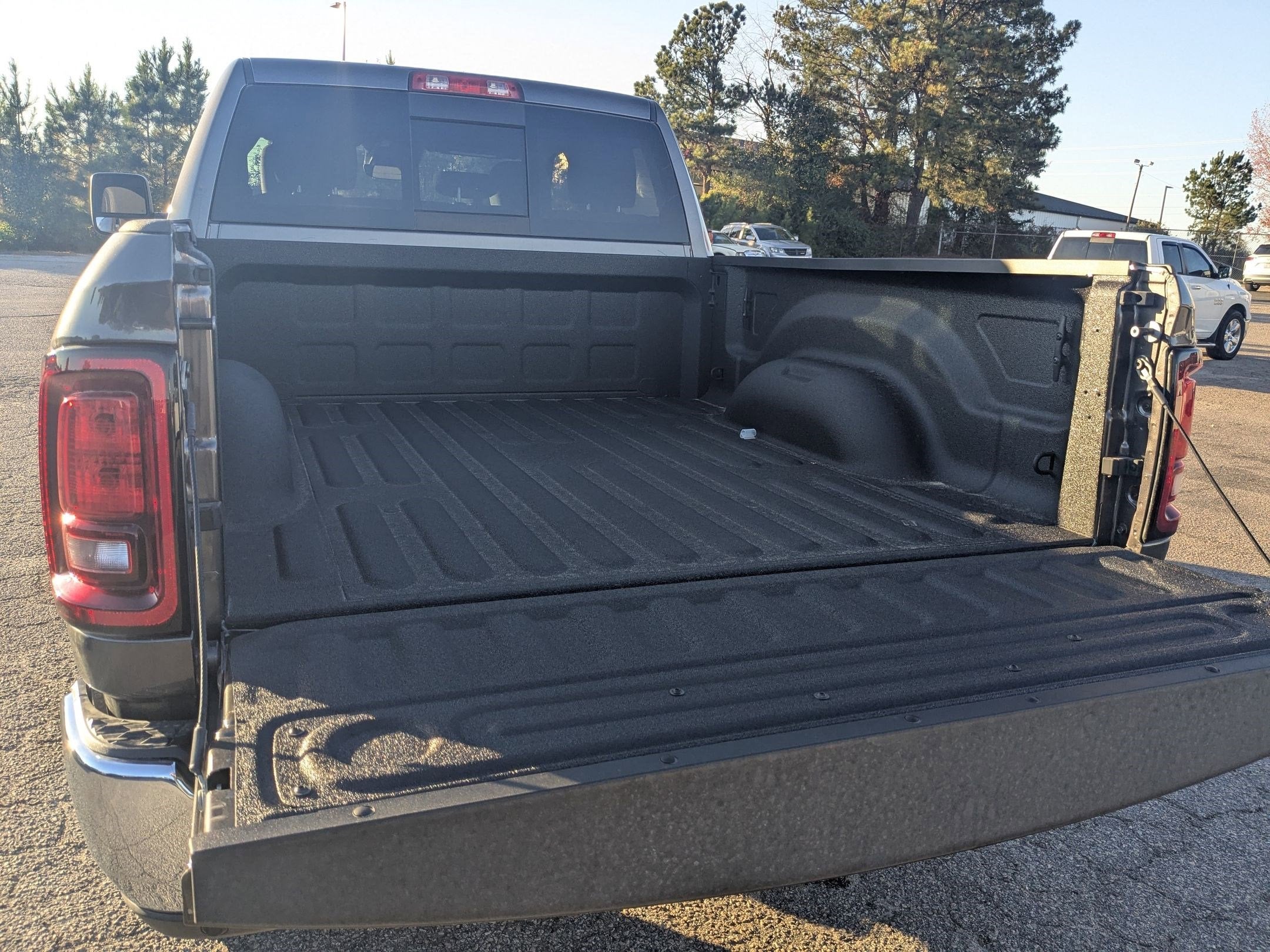 2026 RAM 2500 RAM 2500 TRADESMAN CREW CAB 4X4 6'4' BOX