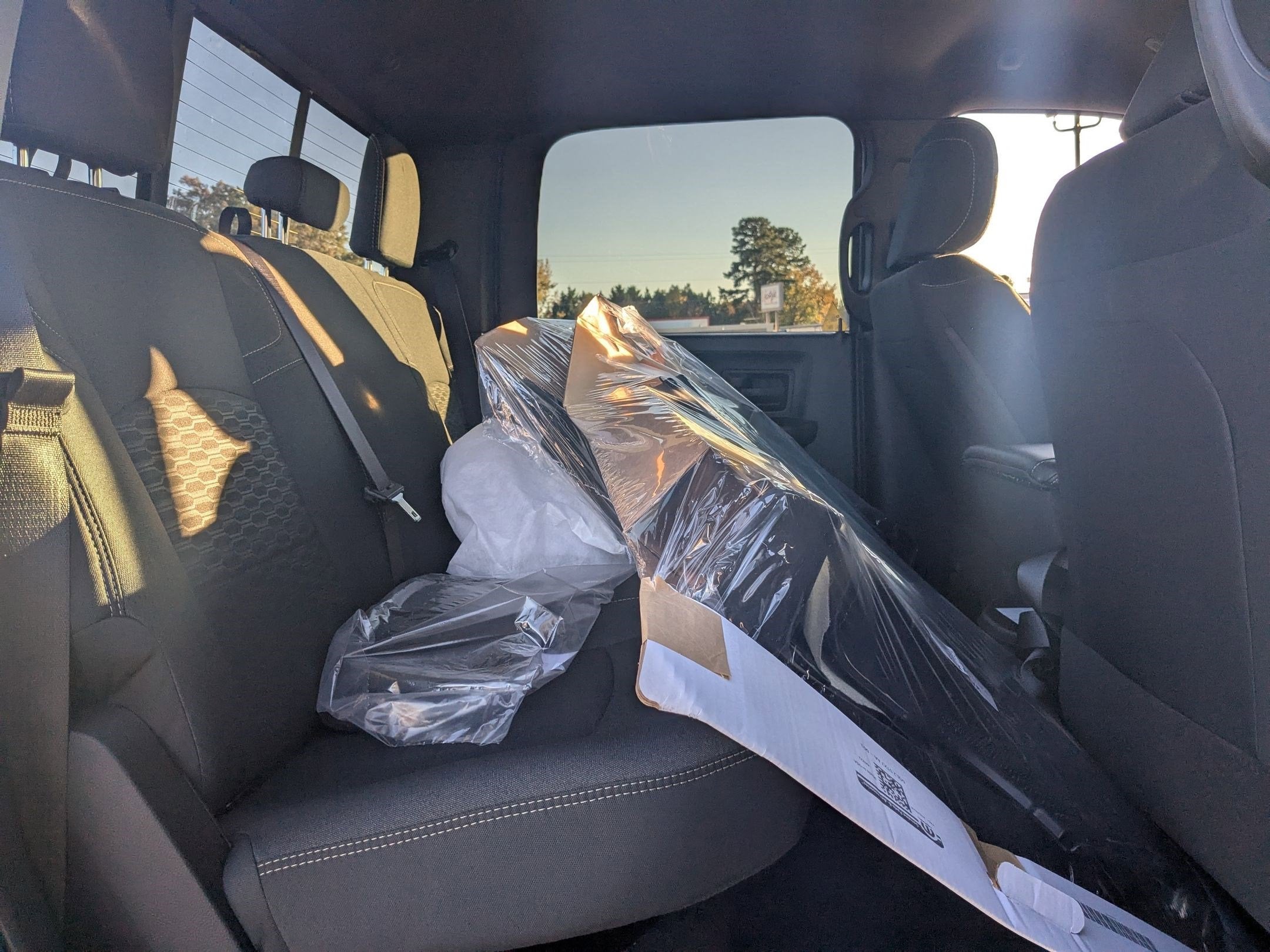 2026 RAM 2500 RAM 2500 TRADESMAN CREW CAB 4X4 6'4' BOX