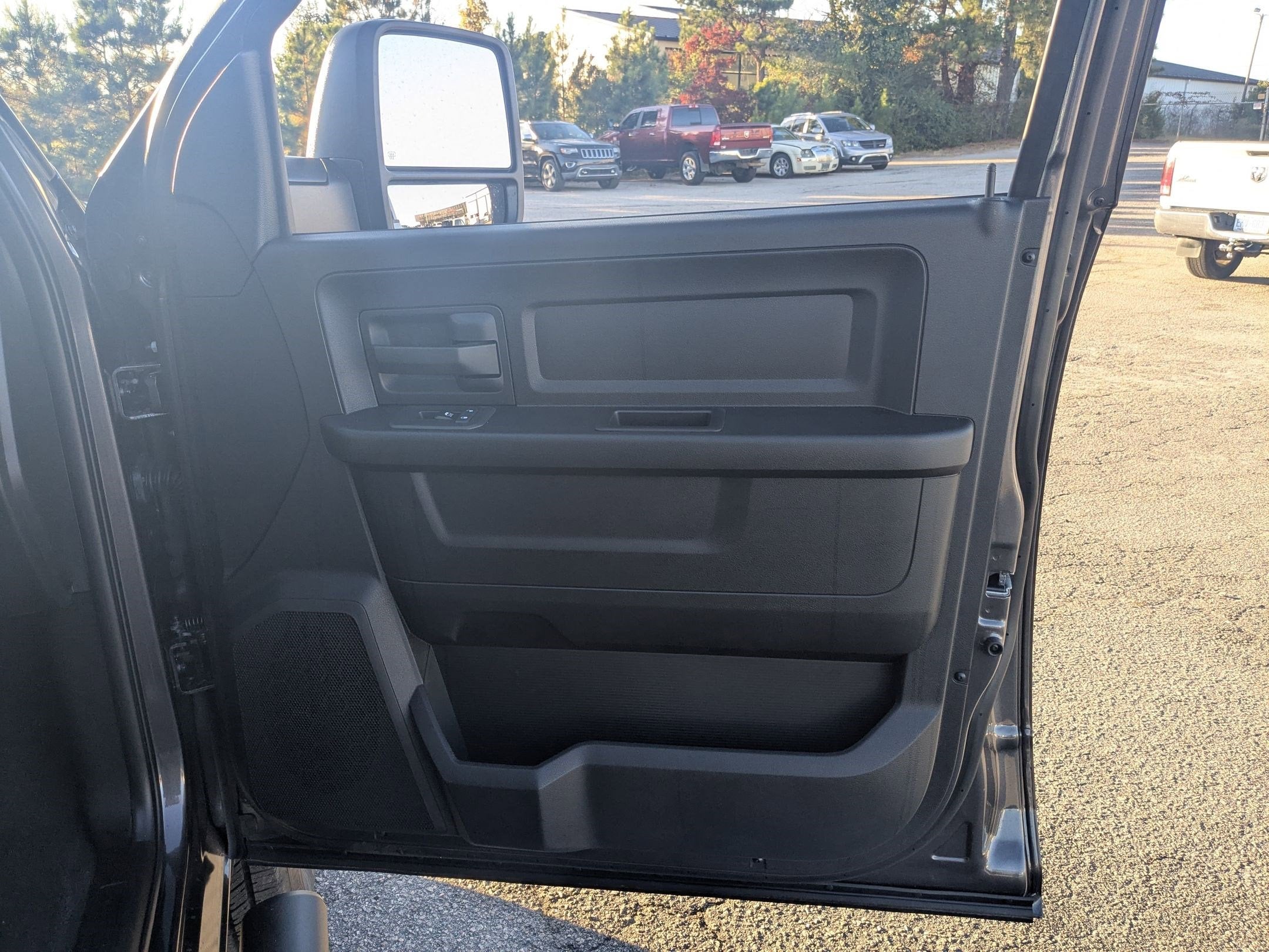 2026 RAM 2500 RAM 2500 TRADESMAN CREW CAB 4X4 6'4' BOX