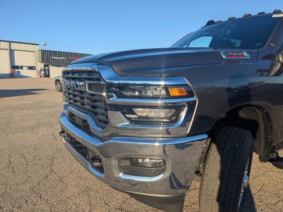 2026 RAM 2500 RAM 2500 TRADESMAN CREW CAB 4X4 6'4' BOX