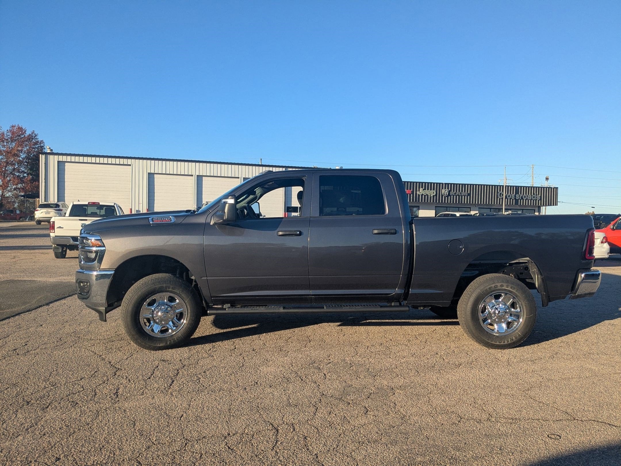 2026 RAM 2500 RAM 2500 TRADESMAN CREW CAB 4X4 6'4' BOX