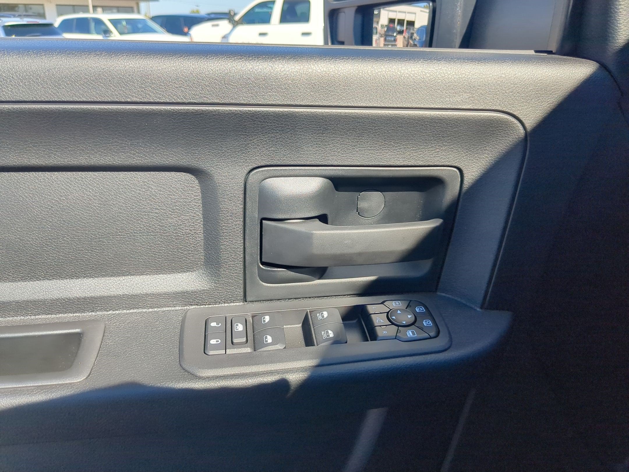 2027 RAM 2500 RAM 2500 WARLOCK CREW CAB 4X4 6'4' BOX