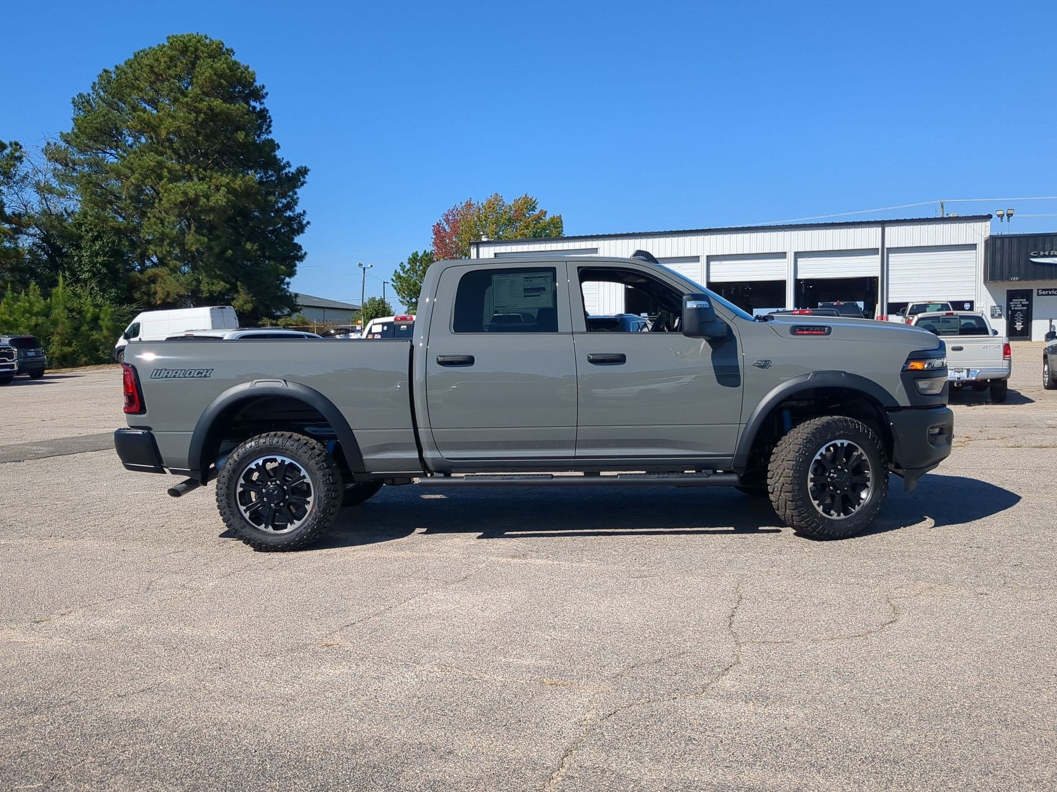 2027 RAM 2500 RAM 2500 WARLOCK CREW CAB 4X4 6'4' BOX
