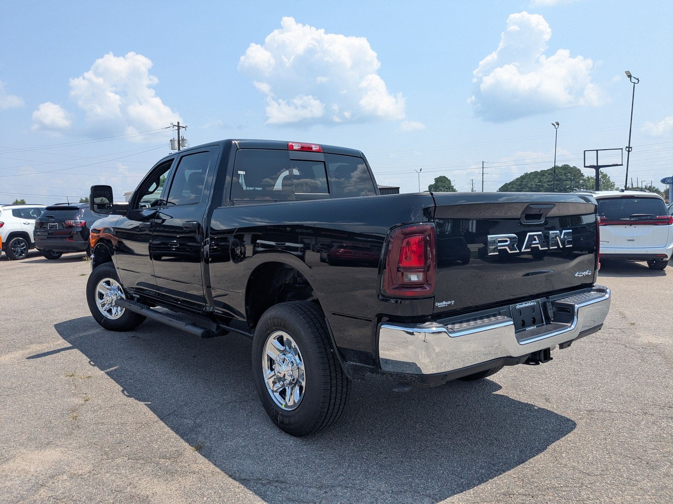 2026 RAM 2500 RAM 2500 TRADESMAN CREW CAB 4X4 6'4' BOX