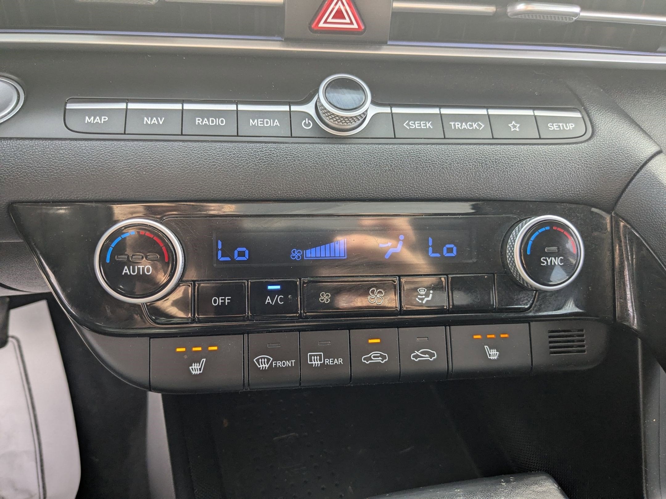 2022 Hyundai Elantra Limited