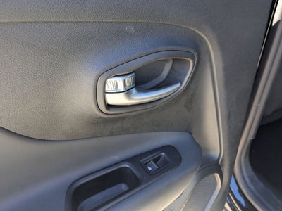 2022 Jeep Renegade Altitude 4x4