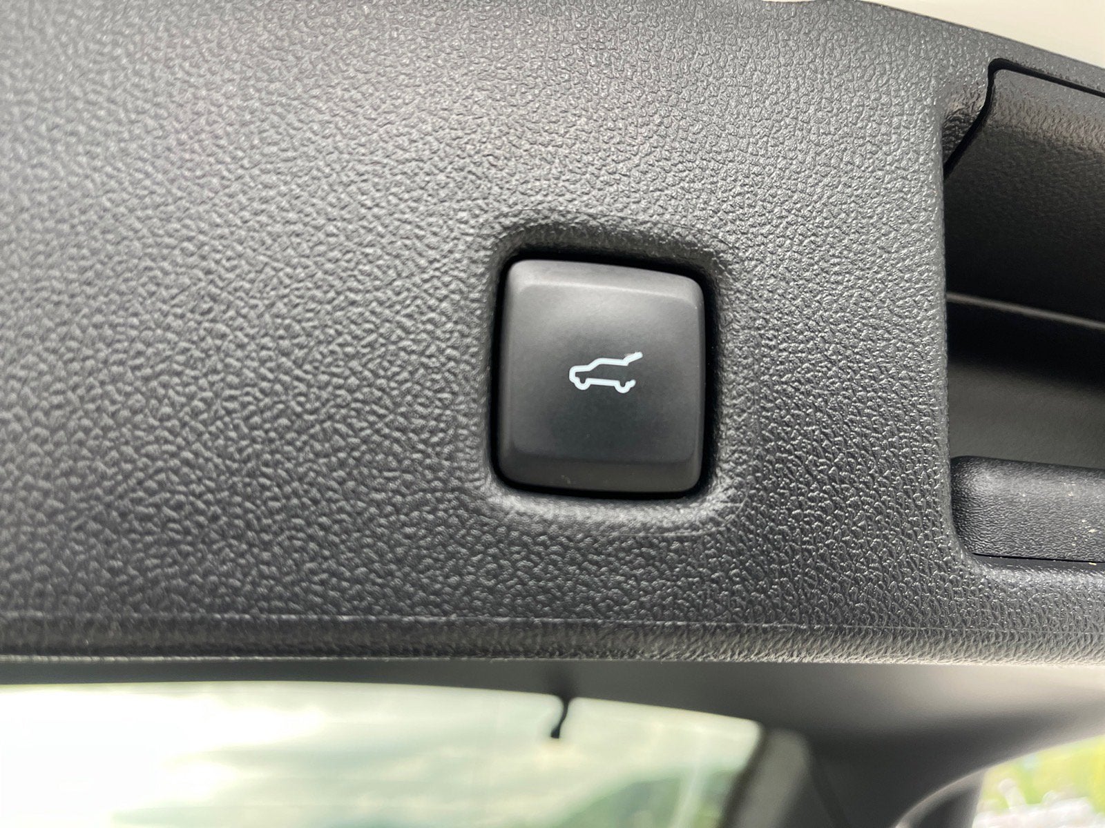 2022 Ford Escape Titanium Hybrid