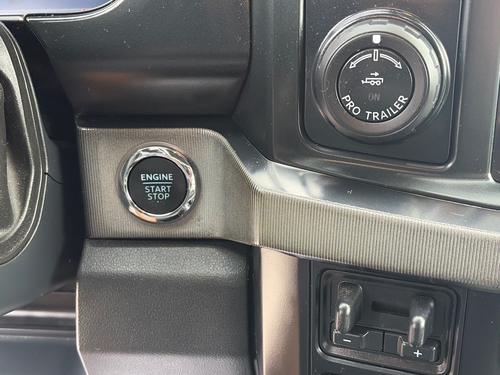 2023 Ford Super Duty F-250 SRW Platinum