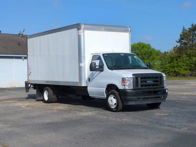 2024 Ford E-Series Cutaway Base