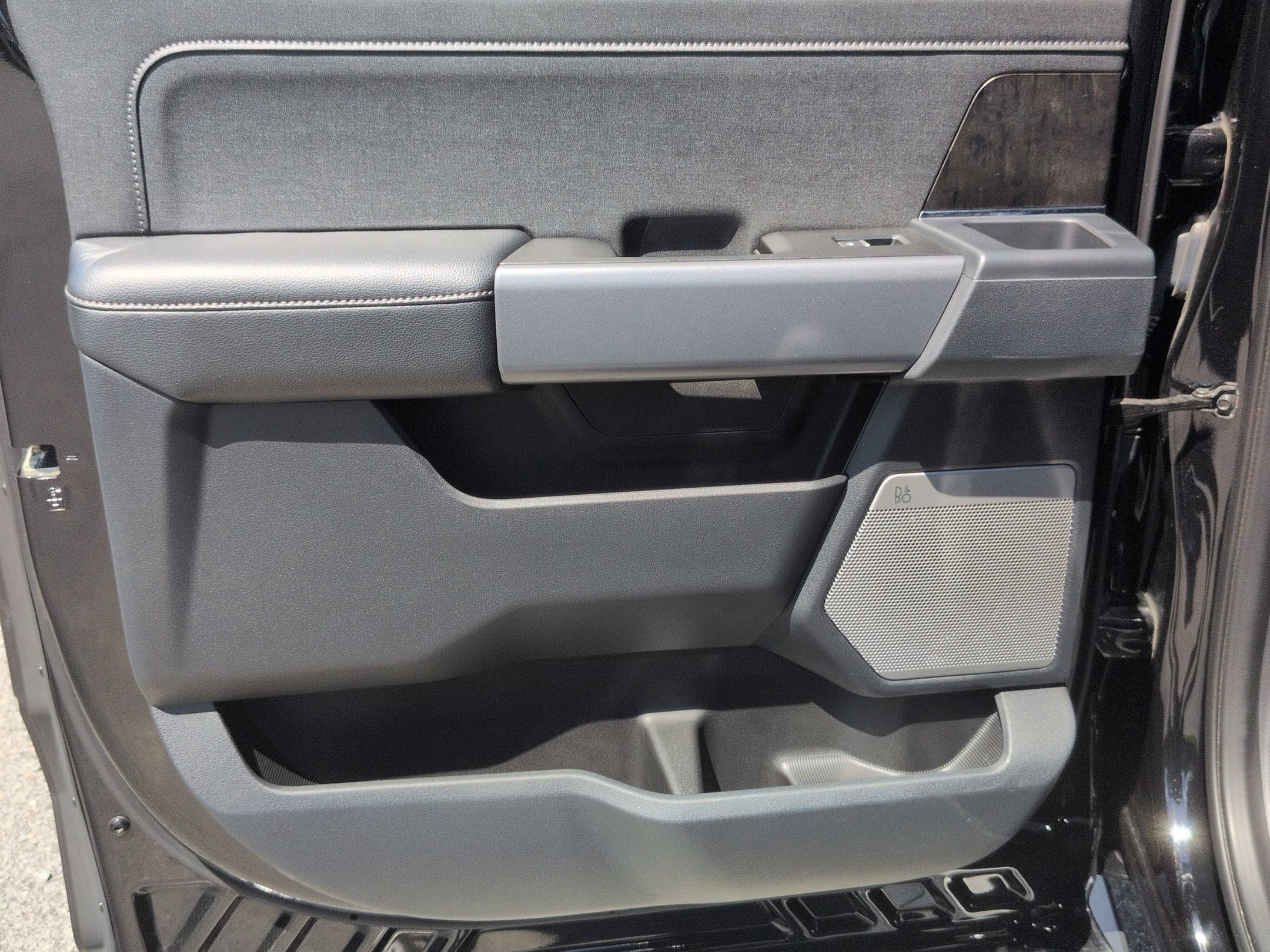 2023 Ford Super Duty F-250 SRW LARIAT