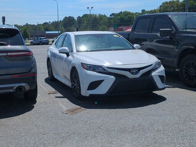 2019 Toyota Camry SE