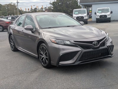 2024 Toyota Camry SE