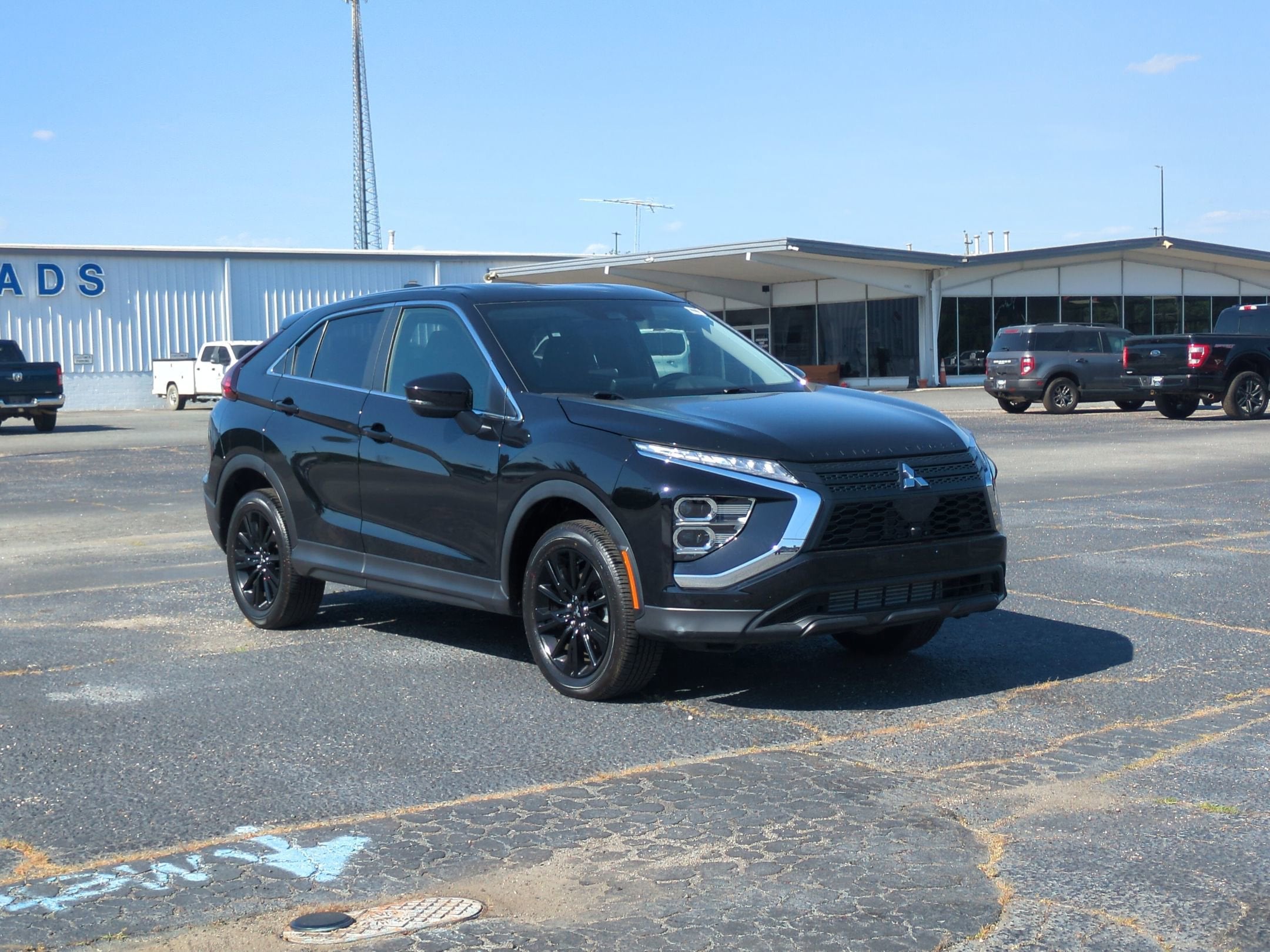 2024 Mitsubishi Eclipse Cross Base
