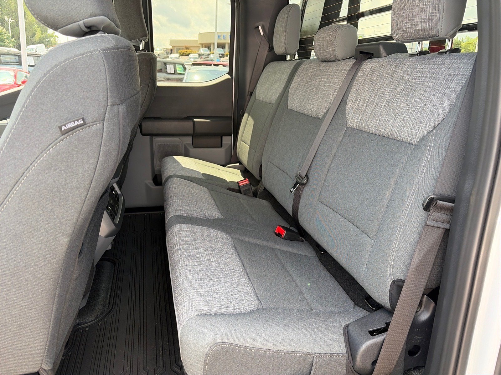 2026 Ford Super Duty F-350 DRW XLT