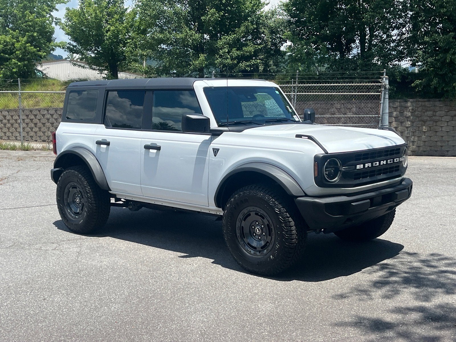 2025 Ford Bronco Base
