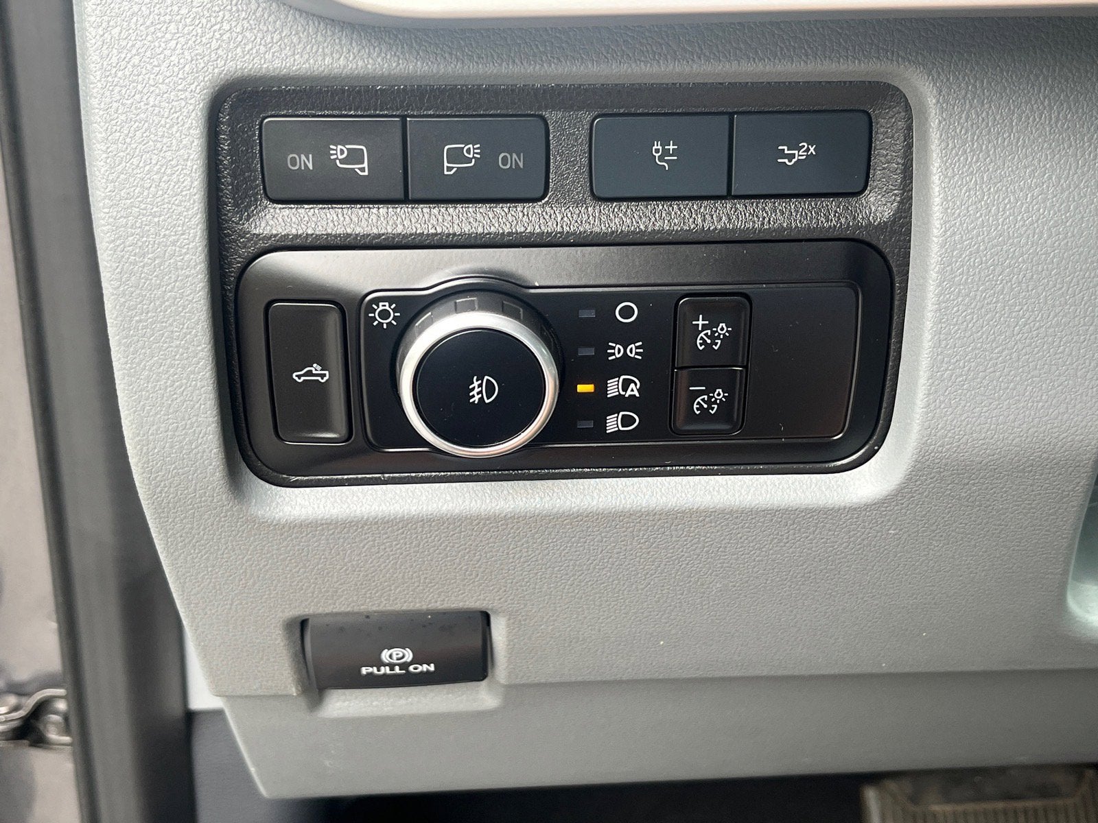 2023 Ford Super Duty F-250 SRW XLT