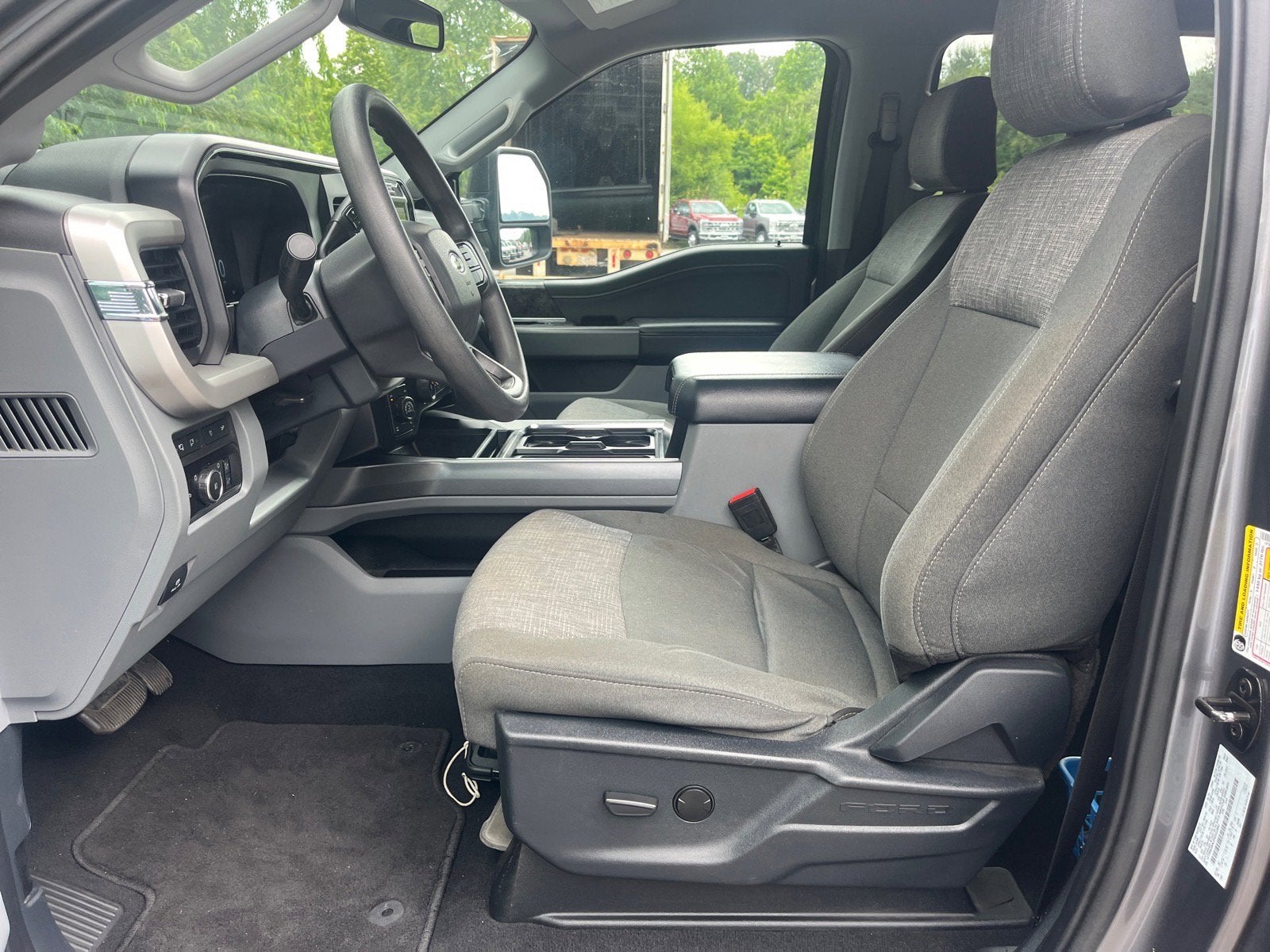 2023 Ford Super Duty F-250 SRW XLT