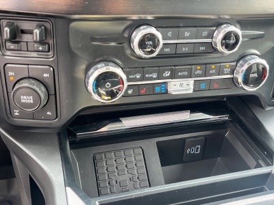 2023 Ford Super Duty F-250 SRW LARIAT