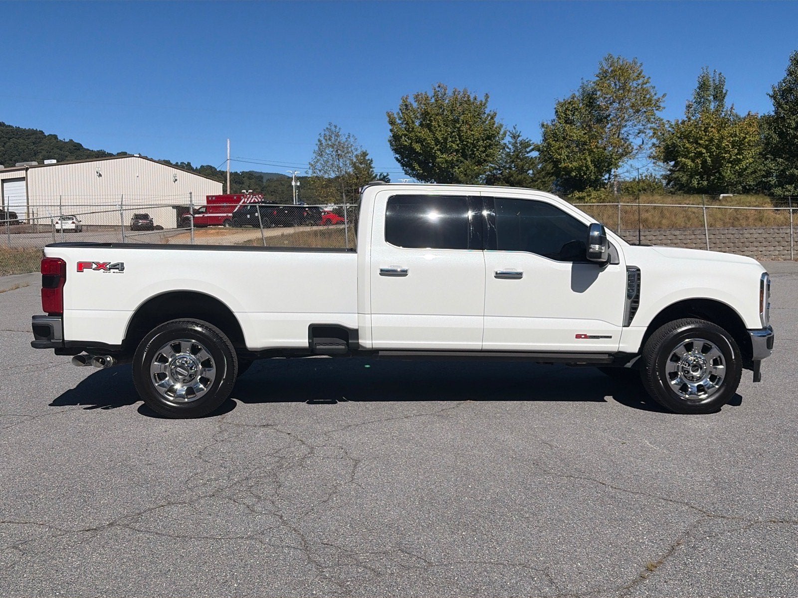 2026 Ford Super Duty F-350 SRW LARIAT